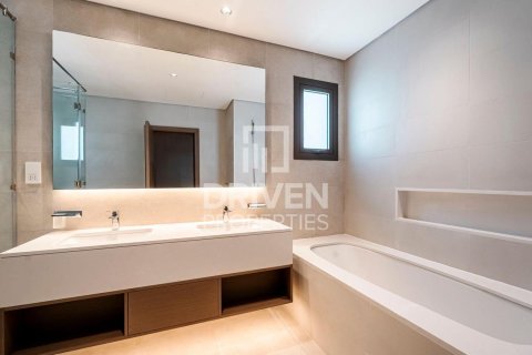 Villa in District One, Mohammed Bin Rashid City, Dubai 5 bedrooms, 634.81 sq.m. № 129621 - photo 23