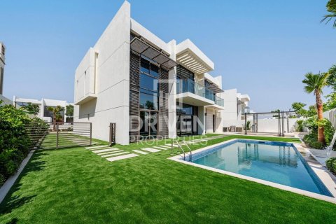 Villa in District One, Mohammed Bin Rashid City, Dubai 5 bedrooms, 634.81 sq.m. № 129621
