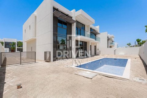 Villa in District One, Mohammed Bin Rashid City, Dubai 5 bedrooms, 634.81 sq.m. № 129621 - photo 21