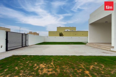 Villa en Al Barsha, Dubai, 3 dormitorios, 1318.7 m², № 83454 - foto 3