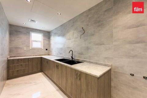 Villa en Al Barsha, Dubai, 3 dormitorios, 1318.7 m², № 83454 - foto 6