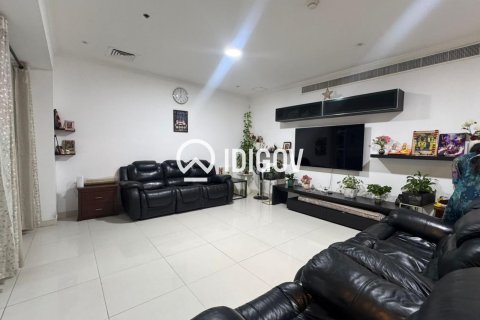 Apartment in Jumeirah Lake Towers, Dubai 2 bedrooms, 160.91 sq.m. № 120818 - photo 6
