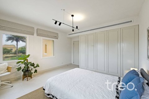Villa à Arabian Ranches, Dubai, 4 chambres, 272.76 m², № 134418 - photo 9