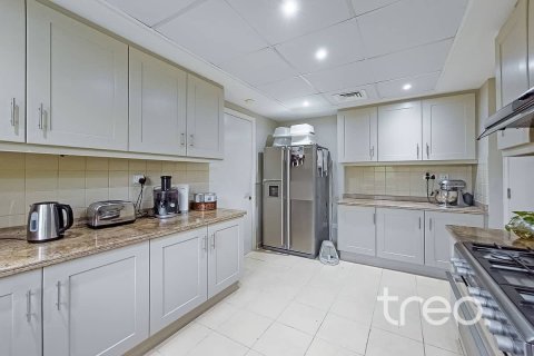 Villa à Arabian Ranches, Dubai, 4 chambres, 272.76 m², № 134418 - photo 12