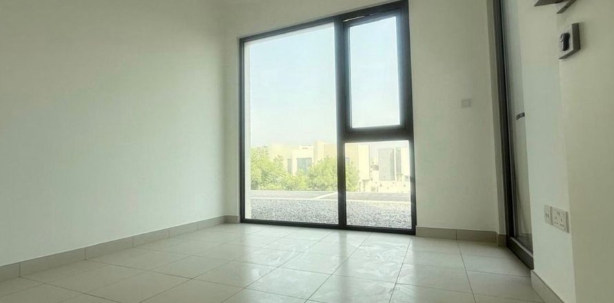 Таунхаус в Дубае, 3 спальни, 130.4м², № 55800