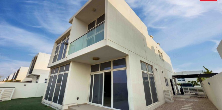 Таунхаус в Дубае, 6 спален, 380.7м², № 55799