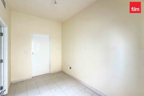Снять в аренду таунхаус в Дубае: 6 спален, 380.7м², № 55799 - фото 15