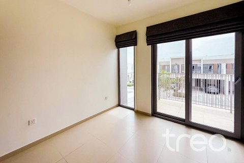Снять в аренду таунхаус в Elan, Tilal Al Ghaf, Дубай: 3 спальни, 140.47м², № 120018 - фото 7