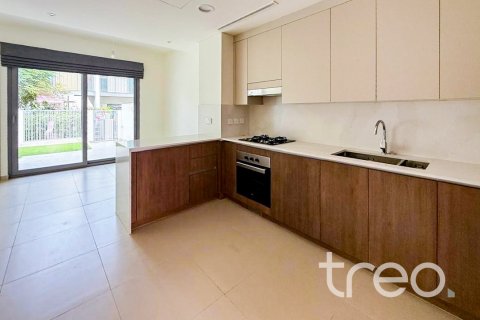 Снять в аренду таунхаус в Elan, Tilal Al Ghaf, Дубай: 3 спальни, 140.47м², № 120018 - фото 10
