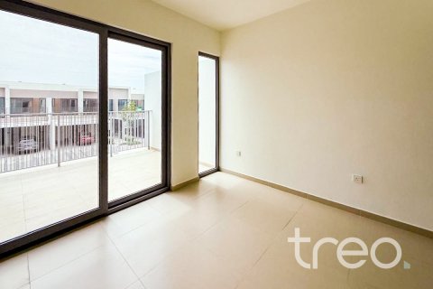 Снять в аренду таунхаус в Elan, Tilal Al Ghaf, Дубай: 3 спальни, 140.47м², № 120018 - фото 16