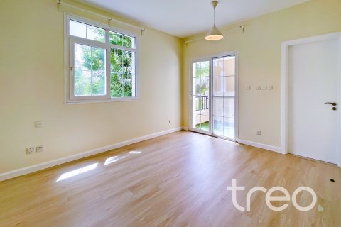 Снять в аренду виллу в Арабиан Ранчес, Дубай: 2 спальни, 172.52м², № 120015 - фото 11