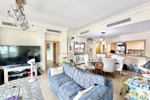 Купить квартиру в Shoreline Apartments, Пальма Джумейра, Дубай: 3 спальни, 204м², № 85671 - фото 3