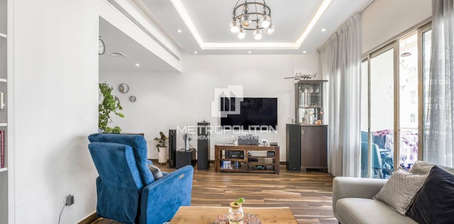 Квартира в Greens, Дубай, 2 спальни, 120м², № 72901
