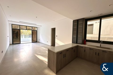 Townhouse in District 12, Jumeirah Village Circle, Dubai 4 bedrooms, 212 sq.m. № 74881 - photo 4