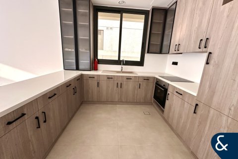 Townhouse in District 12, Jumeirah Village Circle, Dubai 4 bedrooms, 212 sq.m. № 74881 - photo 6