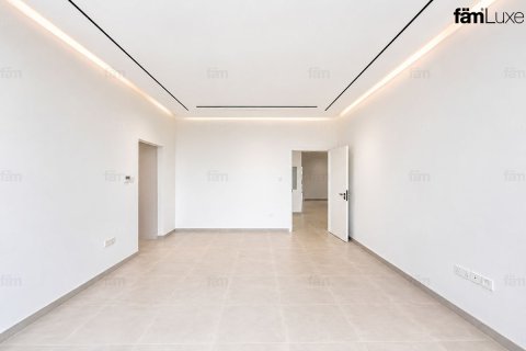 Villa in Al Barsha, Dubai 5 bedrooms, 1857.9 sq.m. № 109334 - photo 20