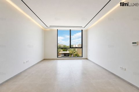 Villa in Al Barsha, Dubai 5 bedrooms, 1857.9 sq.m. № 109334 - photo 14