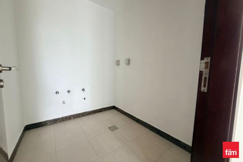 Снять в аренду квартиру в Дубае: 2 спальни, 144м², № 109330 - фото 18