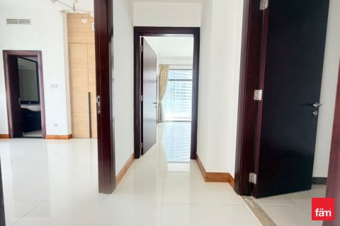 Снять в аренду квартиру в Дубае: 2 спальни, 144м², № 109330 - фото 16