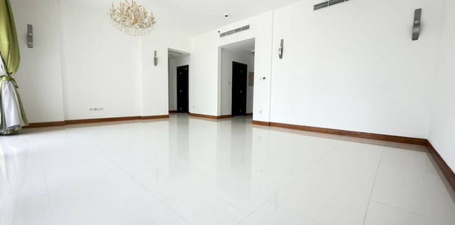 Квартира в Дубае, 2 спальни, 144м², № 109330