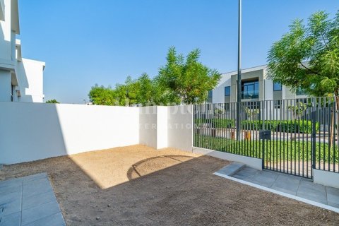 Villa in Ruba, Arabian Ranches 3, Dubai 3 bedrooms, 145.85771000 sq.m. № 137709 - photo 8