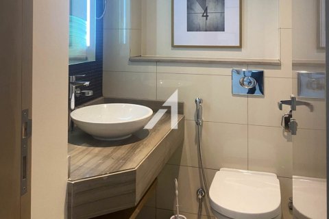 Снять в аренду квартиру в DAMAC Towers by Paramount, Бизнес-Бэй, Дубай: 2 спальни, 140.9м², № 69076 - фото 3