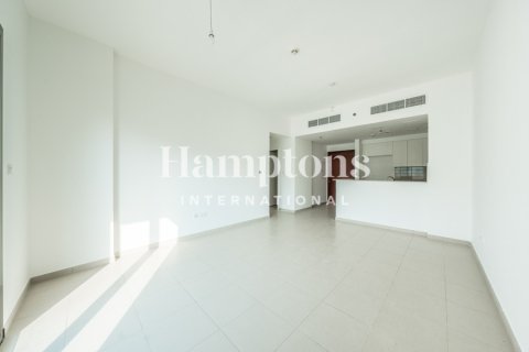 Снять в аренду квартиру в Town Square, Дубай: 3 спальни, 124.58292300м², № 96116 - фото 2