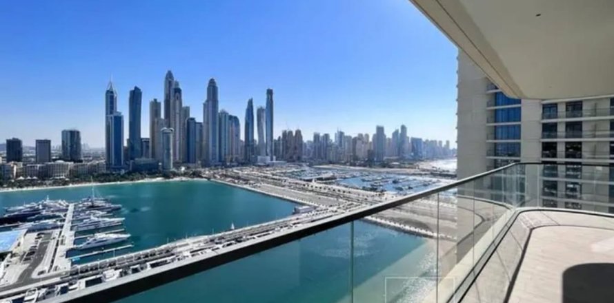 Apartment in Dubai Harbour, Dubai 3 bedrooms, 163.1 sq.m. № 93732