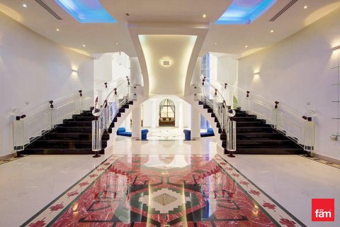 Villa en Dubai, 8 dormitorios, 1723.6 m², № 93464 - foto 3