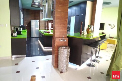 Villa en Dubai, 8 dormitorios, 1723.6 m², № 93464 - foto 17