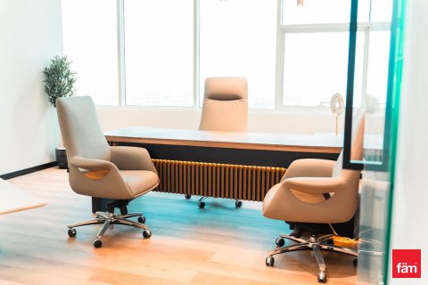 Oficina en Dubai, 368.5 m², № 93478 - foto 18