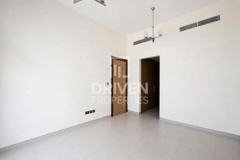 Villa in Liwan, Dubai Land, Dubai 5 bedrooms, 352.85 sq.m. № 143196 - photo 10