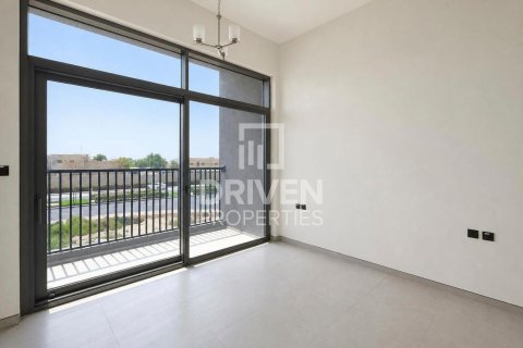 Villa in Liwan, Dubai Land, Dubai 5 bedrooms, 352.85 sq.m. № 143196 - photo 11