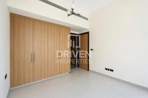 Villa in Liwan, Dubai Land, Dubai 5 bedrooms, 352.85 sq.m. № 143196 - photo 12