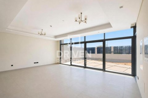 Villa in Liwan, Dubai Land, Dubai 5 bedrooms, 352.85 sq.m. № 143196