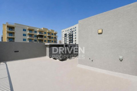 Villa in Liwan, Dubai Land, Dubai 5 bedrooms, 352.85 sq.m. № 143196 - photo 23