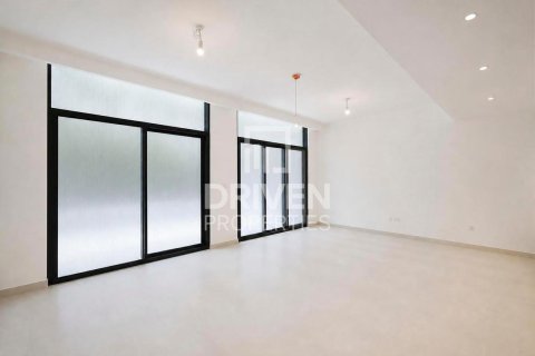 Townhouse in Mudon, Dubai 3 bedrooms, 167.97 sq.m. № 143182 - photo 2