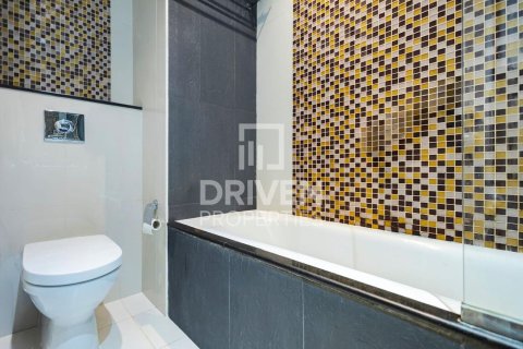Apartamento en Downtown Dubai (Downtown Burj Dubai), Dubai, 3 dormitorios, 160.44 m², № 126402 - foto 18