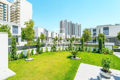 Villa à Murooj Al Furjan, Al Furjan, Dubai, 4 chambres, 564.57 m², № 126398 - photo 27