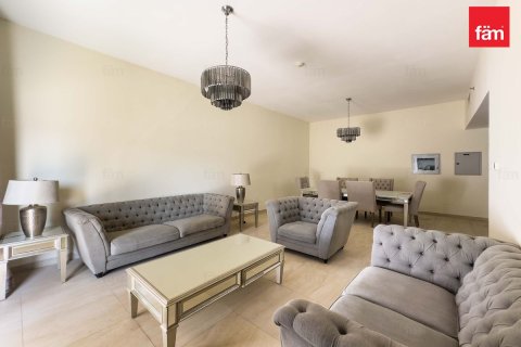 Снять в аренду квартиру в Al Furjan, Дубай: 2 спальни, 195.4м², № 99544 - фото 15