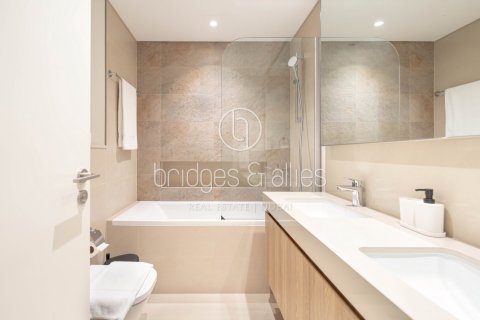Apartment in Downtown Dubai (Downtown Burj Dubai), Dubai 2 bedrooms, 100.3 sq.m. № 16258 - photo 4