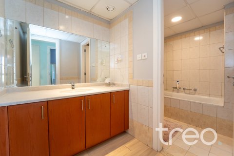 Villa in The Springs, Dubai 3 bedrooms, 228.08 sq.m. № 119875 - photo 25