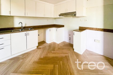 Villa in The Springs, Dubai 3 bedrooms, 228.08 sq.m. № 119875 - photo 6