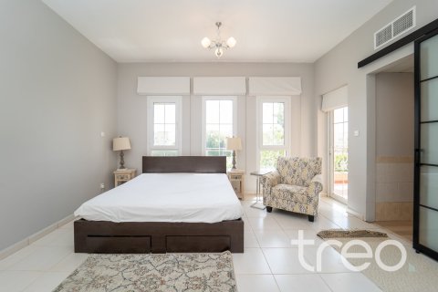 Villa in The Springs, Dubai 3 bedrooms, 228.08 sq.m. № 119875 - photo 20