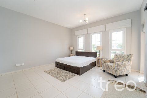 Villa in The Springs, Dubai 3 bedrooms, 228.08 sq.m. № 119875 - photo 21