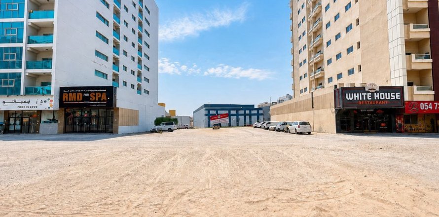 Terrain à Dubai, 1219.3 m², № 133346