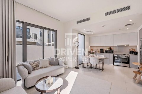 Villa in EMAAR South, Dubai South (Dubai World Central), Dubai 4 bedrooms, 311.13 sq.m. № 125221 - photo 3