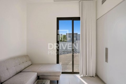 Villa in EMAAR South, Dubai South (Dubai World Central), Dubai 4 bedrooms, 311.13 sq.m. № 125221 - photo 4