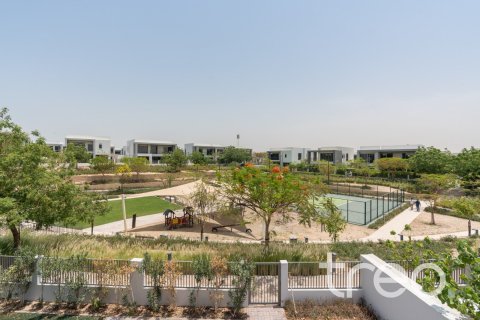 Villa in Dubai Hills Estate, Dubai 5 bedrooms, 397.9 sq.m. № 119691 - photo 18