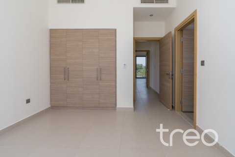 Villa in Dubai Hills Estate, Dubai 5 bedrooms, 397.9 sq.m. № 119691 - photo 16